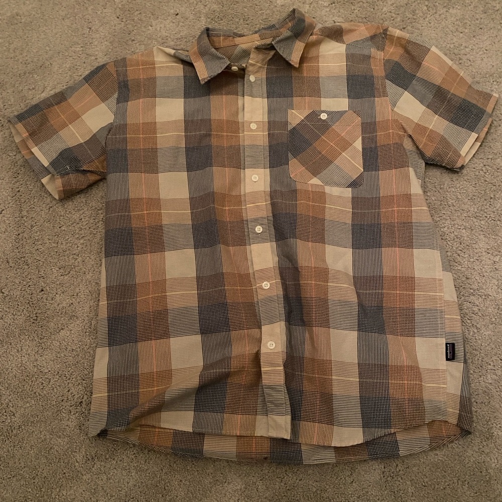 Patagonia Men’s Short Sleeve Button Down